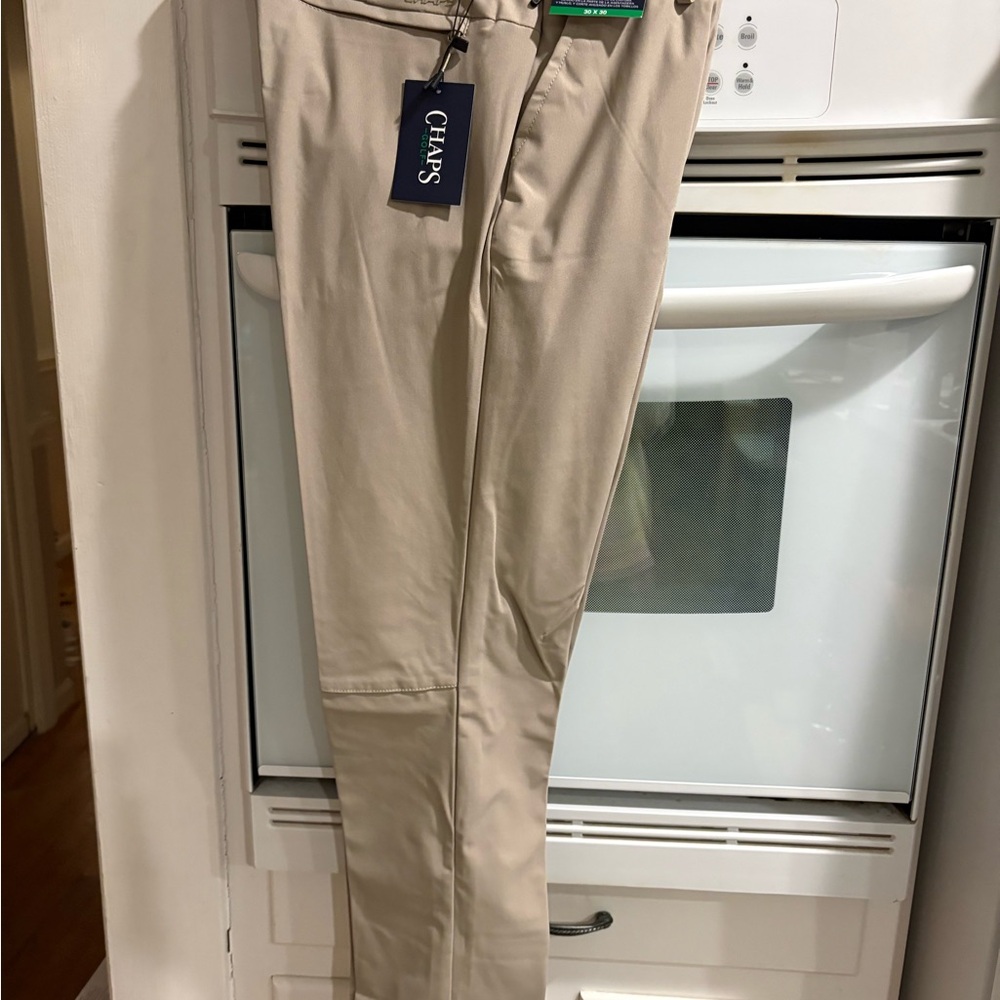 Chaps Men's Khaki Chinos/ golf